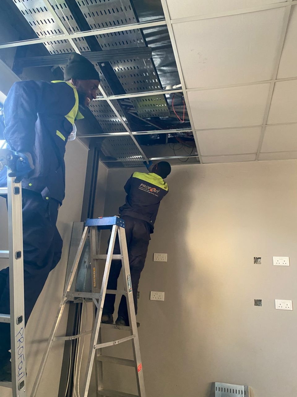 ZRA — Data Centre Infrastructure Implementation gallery image 1