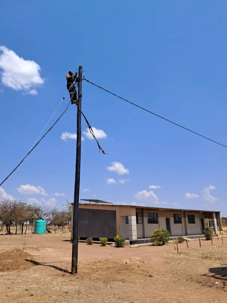Ministry of Education – Solar Mini-Grid Electrification Project gallery image 8